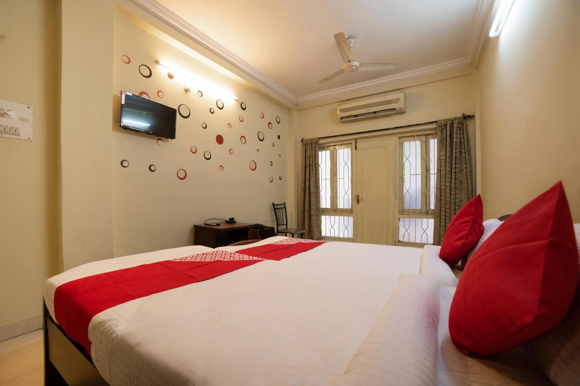 Oyo Th Guest House Hyderabad Esterno foto