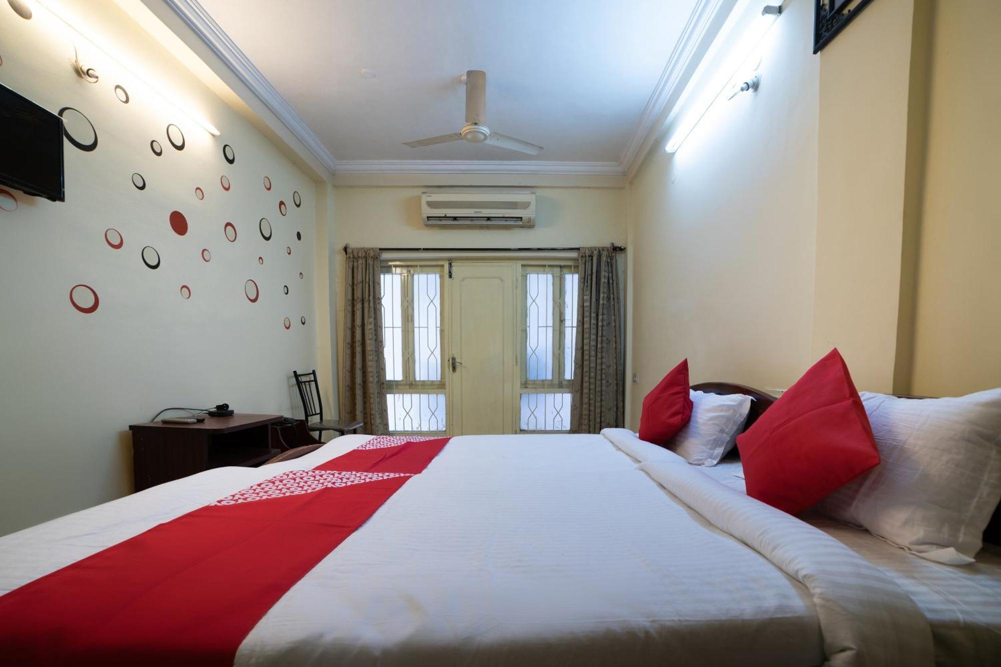 Oyo Th Guest House Hyderabad Esterno foto